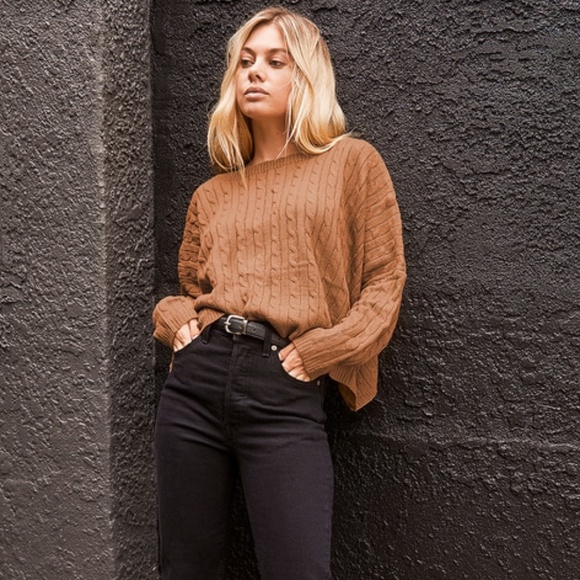 Cable Knit Dolman Style Cropped Sweater - Picture 3 of 5